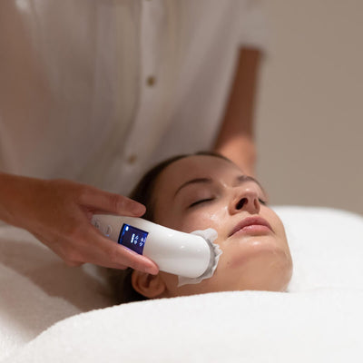 CLOUD NINE Rejuvenate 6-in-1 Beauty Device